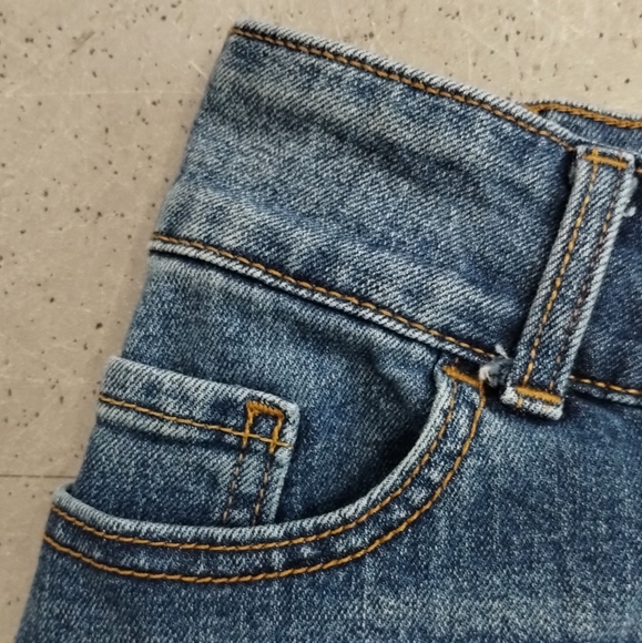 Old Navy Cury Profile Denim Blue Jean Shorts Women Size 22 Plus Regular - Picture 11 of 15